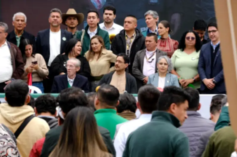 Iván Cepeda cierra alianza con bloque mayoritario de la Alianza Verde