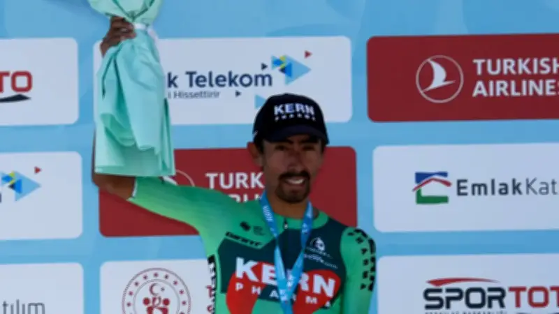 Iván Ramiro Sosa gana etapa y es líder en Vuelta a Turquía