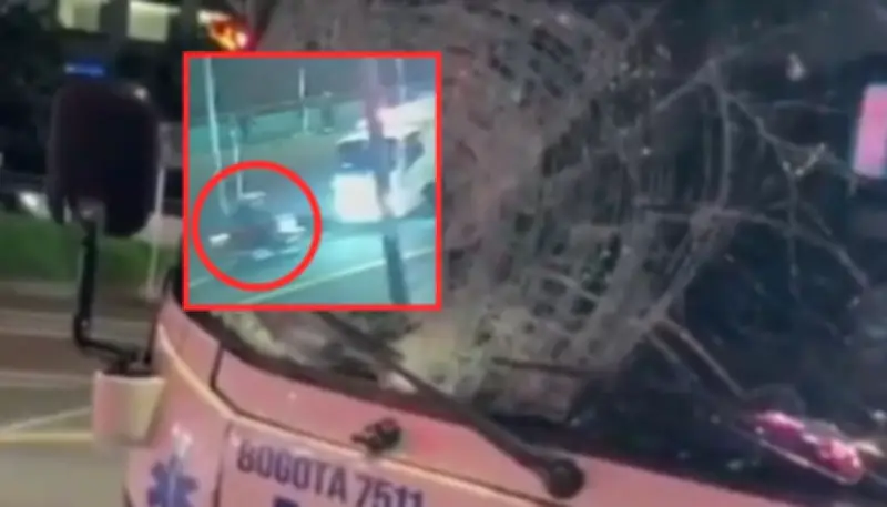 Joven en estado crítico tras ser atropellado por ambulancia que invadió carril en Bogotá