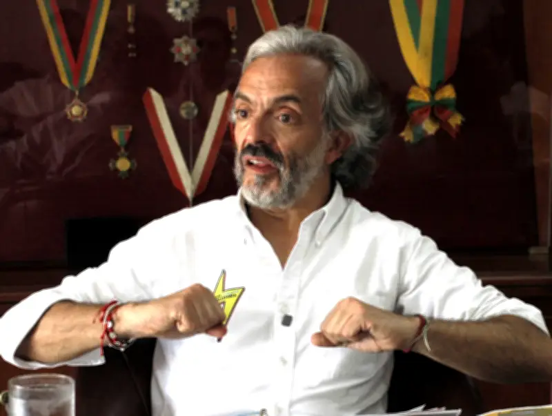 Juan Daniel Oviedo expone propuestas como fórmula vicepresidencial de Paloma Valencia en Cartagena