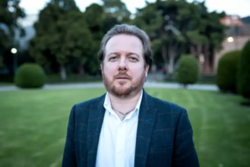 Juan Esteban Constaín explora los orígenes del cristianismo en su nuevo ensayo histórico