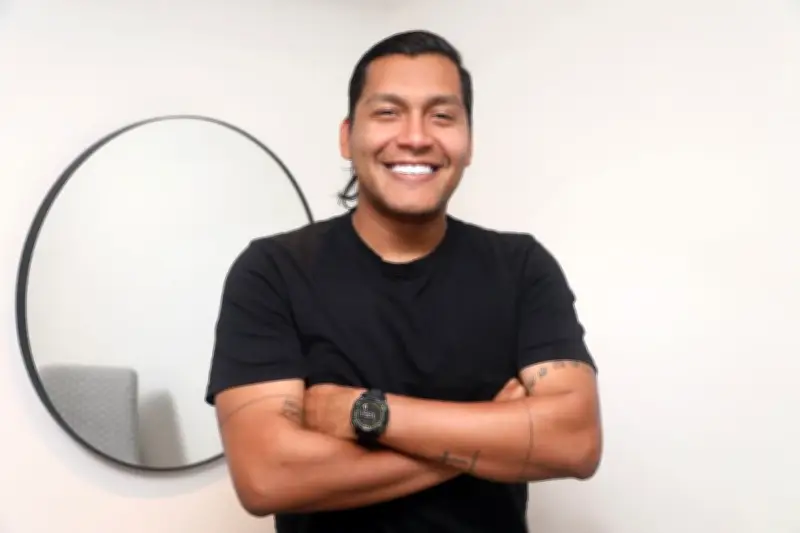 Juanda Caribe envía mensaje a su esposa por su cercanía con Mariana Zapata