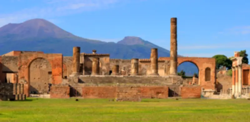 La Ruta de los Volcanes Italianos: Un Recorrido por Vesubio, Stromboli y Etna