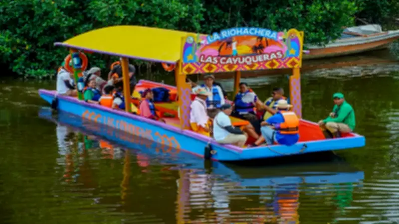 Las Cayuqueras: Embarcaciones Wayúu que Conectan Turismo y Conservación en La Guajira