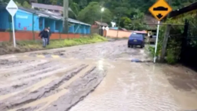 Lluvias mantienen cerrada vía Mosquera-La Mesa en Cundinamarca