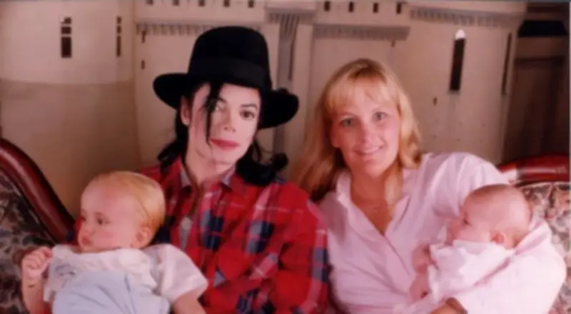 Los dos matrimonios de Michael Jackson: Lisa Marie Presley y Debbie Rowe