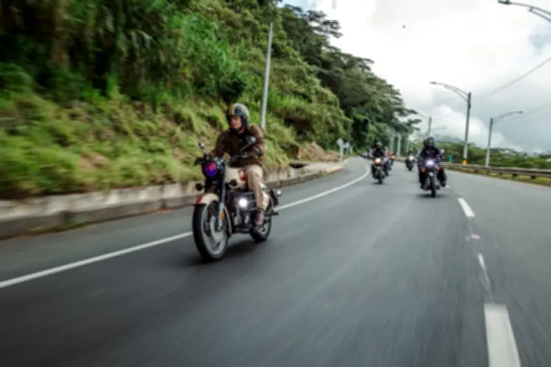 Los Mejores Recorridos en Moto para Disfrutar la Semana Santa en Colombia