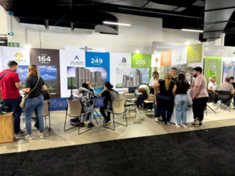 Último día de la Feria Inmobiliaria Vanguardia en Neomundo