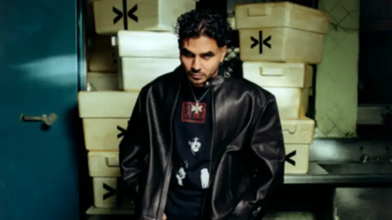 Álvaro Díaz inicia su era 'Bad Boy' con el lanzamiento de 'Baby Records' junto a Sky Rompiendo