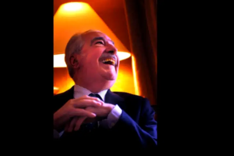 Álvaro Mutis y Maqroll el Gaviero: un siglo de literatura inmortal