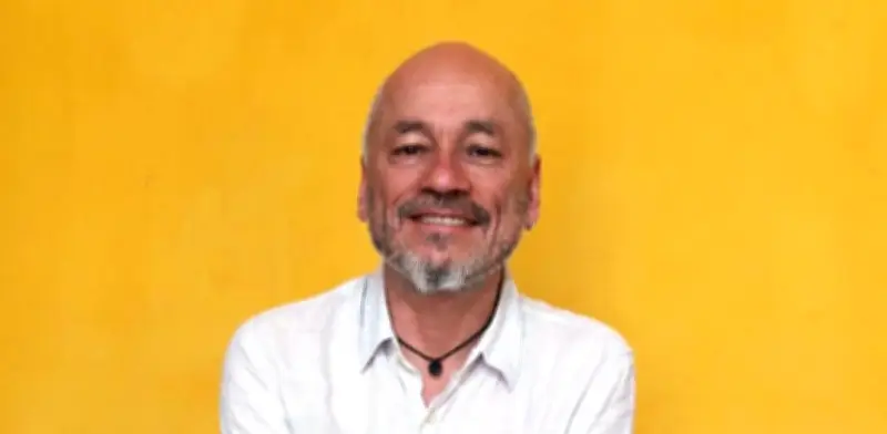 Ómar Rincón denuncia la muerte de la telenovela en los premios India Catalina 2026