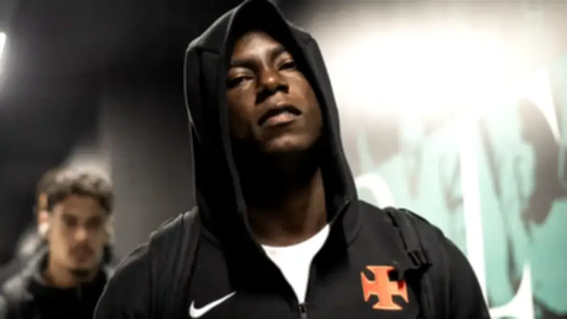 Marino Hinestroza enfrenta críticas en Brasil por bajo rendimiento en Vasco da Gama