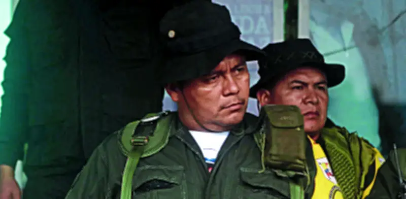 Militares retirados alertan sobre crisis estructural en seguridad tras hallazgos en equipos de alias Calarcá