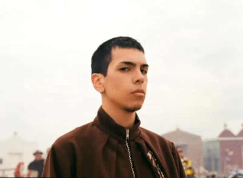 Milo J regresa a Bogotá con 'La vida era más corta': Un concierto que promete emoción y experimentación sonora