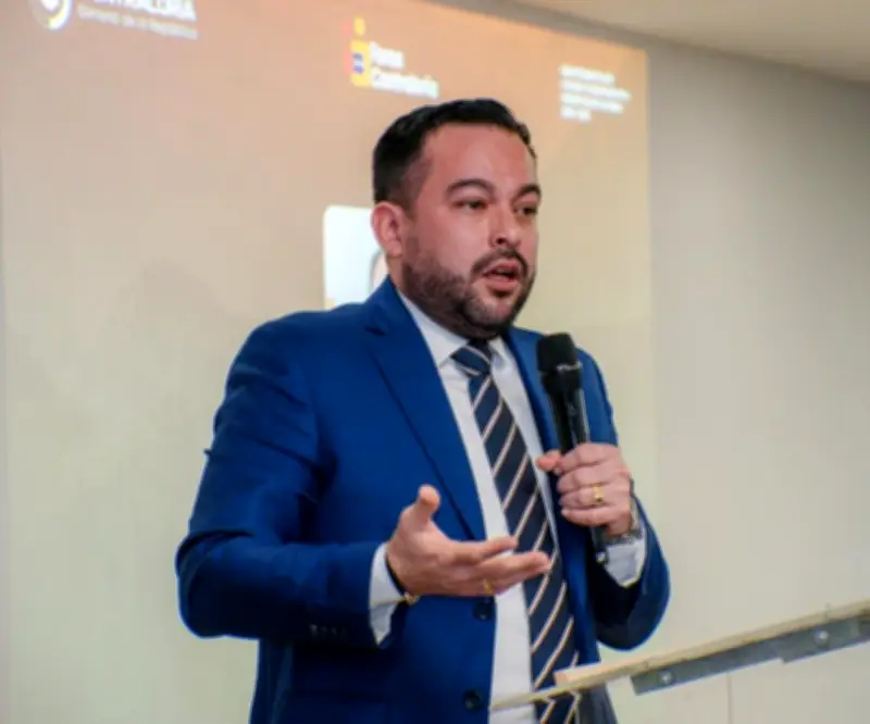 MinEnergía pide vigilar cuota de energías limpias a comercializadoras