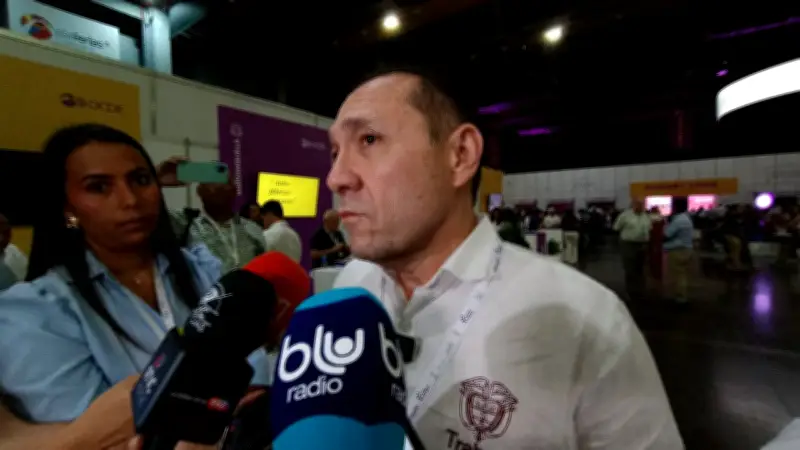 Ministro Sanguino defiende legalidad del decreto 415 sobre traslado de pensiones