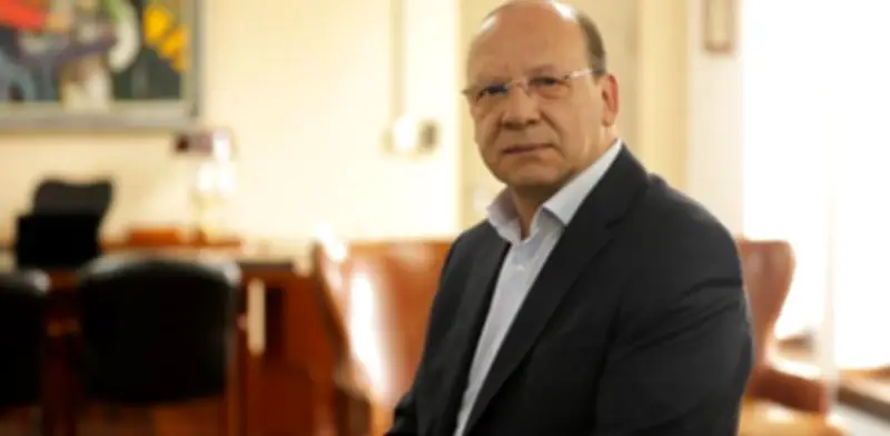 Ministro Ávila confirma asistencia a Junta del Banrep y plantea posible reforma constitucional