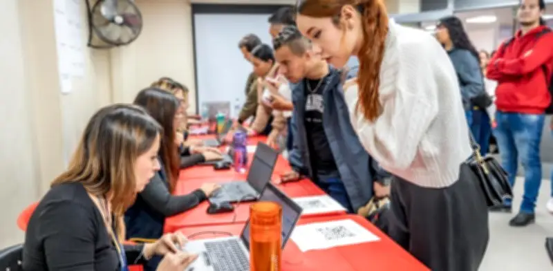 Más de 3.550 vacantes impulsan el empleo en Bogotá esta semana