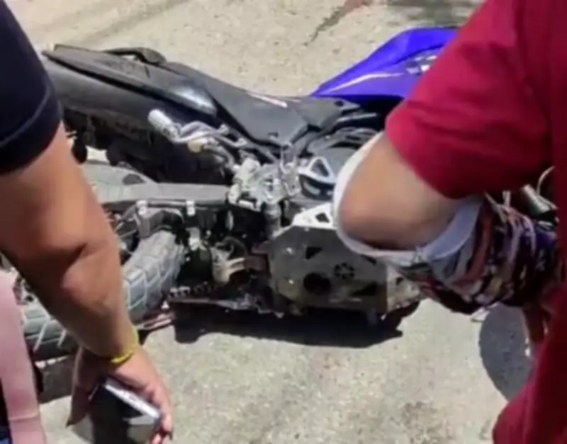 Mujer muere bajo llantas de camión en accidente en Bucaramanga