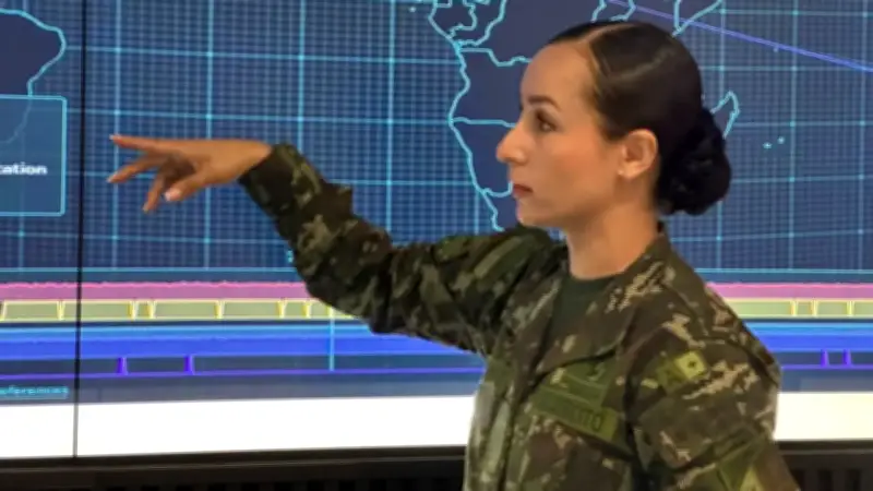 Mujeres del Ejército protegen infraestructura digital en el ciberespacio