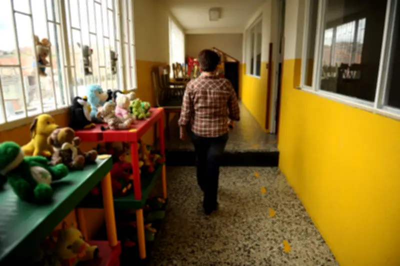 Mujeres que salvan vidas: 14.000 niños encuentran hogar seguro gracias a madres de acogida