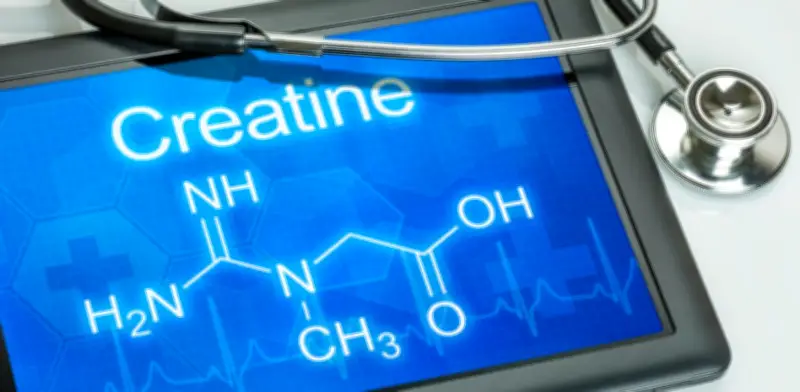 Nefrólogo desmiente mitos sobre creatina y suplementos: no dañan riñones sanos