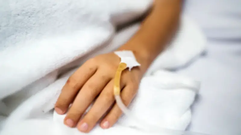 Niña de 4 años lucha por su vida tras disparo en la cabeza en Bogotá