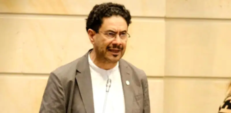 Nuevo enfrentamiento en el Senado: Centro Democrático e Iván Cepeda chocan por segunda jornada consecutiva