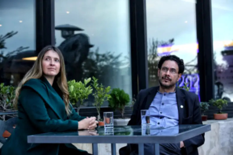 Nuevo enfrentamiento entre Cepeda y Valencia: Acusaciones de vínculos criminales y corrupción