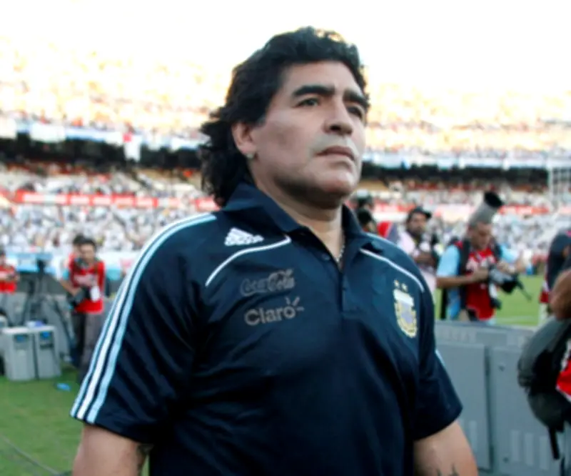 Nuevo juicio por muerte de Maradona comienza en Argentina tras escándalo judicial