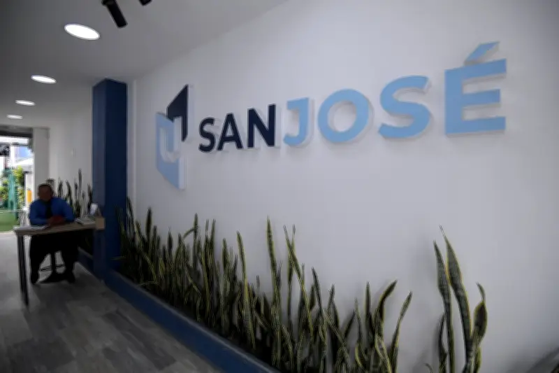 Nuevo rector asume en Fundación San José bajo vigilancia especial del Ministerio de Educación