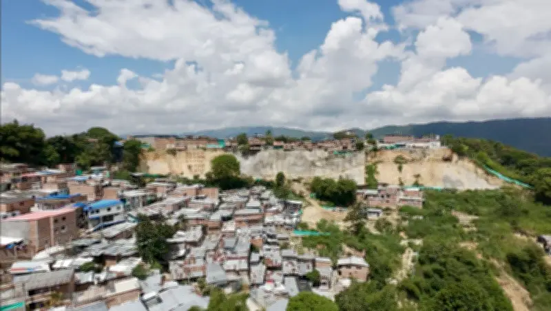 Obra de mitigación en La Feria avanza al 80% para evitar desastres