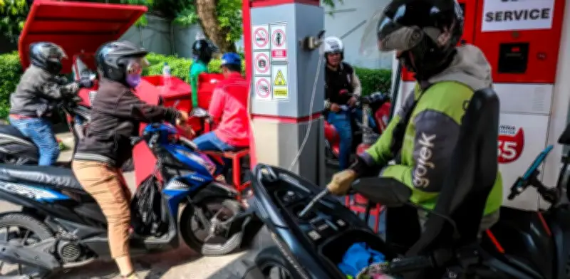 OPEP+ evalúa aumento de producción petrolera para calmar mercados en medio de guerra