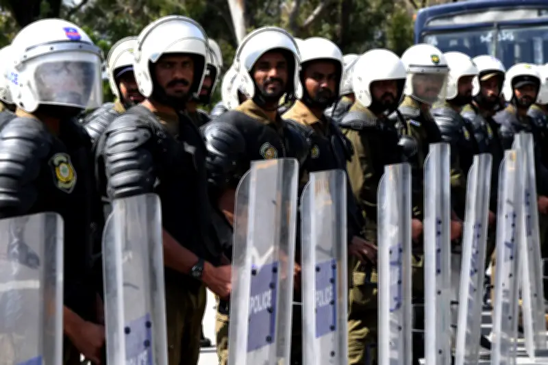 Pakistán despliega Ejército en Islamabad por negociaciones Irán-EE.UU. en clima de incertidumbre