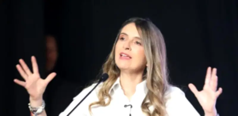 Paloma Valencia rechaza violencia en suroccidente y propone militarizar vía Cali-Popayán