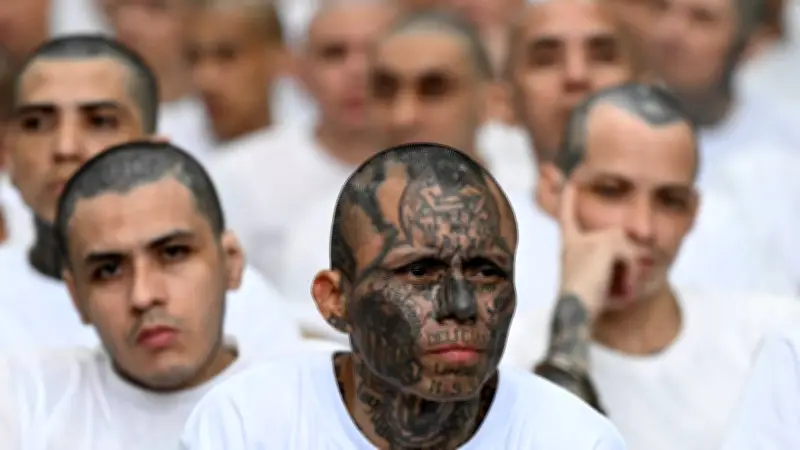 Pandillero revela torturas: 'Les quemamos los genitales' en El Salvador
