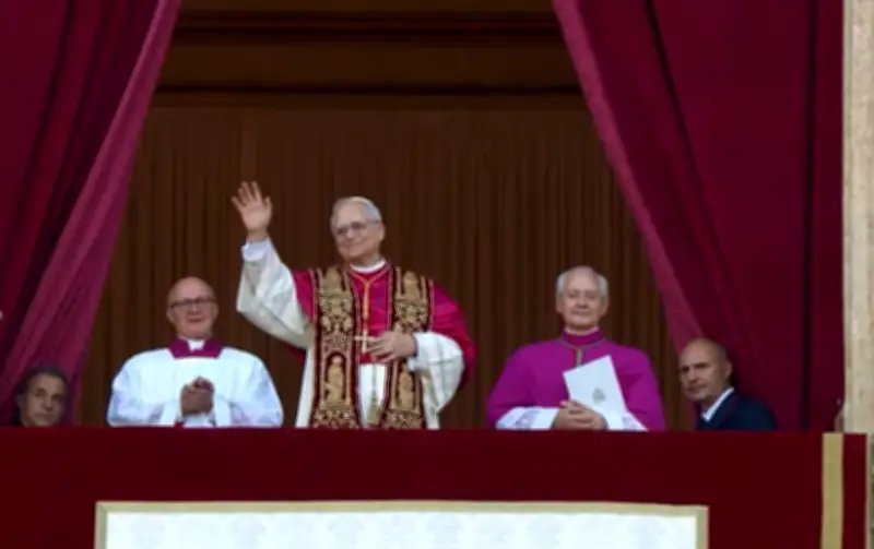 Papa León XIV hace llamado a la paz en Pascua y urge a Colombia a superar violencia