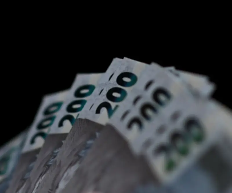 Paraguay: buscan US$2 millones perdidos tras accidente aéreo