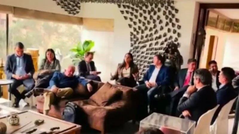 Partidos políticos definen sus apoyos para las elecciones presidenciales de 2026 en Colombia