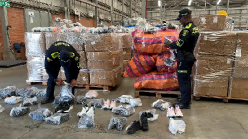 Patrullajes nocturnos en Cali incautan cargamento de calzado de contrabando valorado en 892 millones
