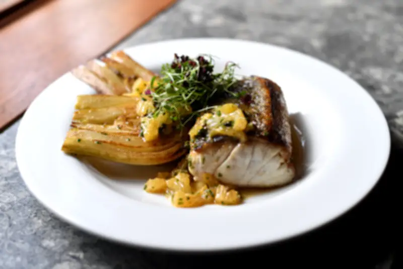 Pescados con menos espinas para Semana Santa: recomendaciones de chef experto