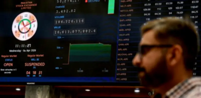 Petróleo se desploma bajo los 100 dólares y bolsas globales se disparan tras tregua en Oriente Medio