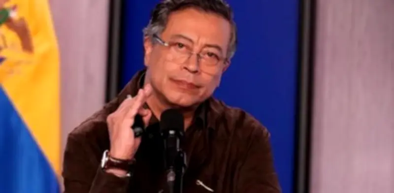 Petro acusa a la Junta del Banco de la República de ser "duquista" e intentar influir en elecciones