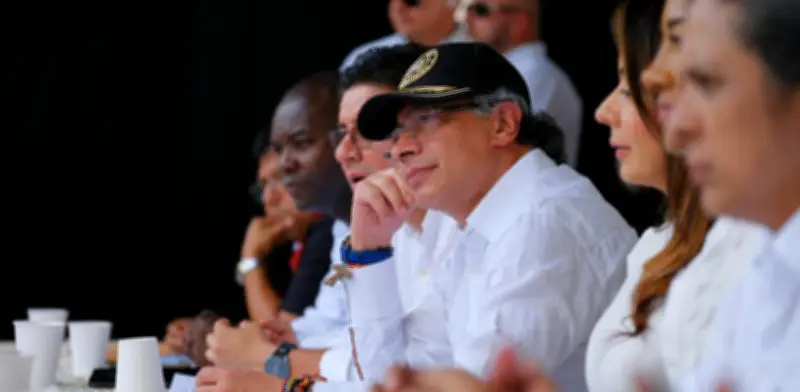 Petro amenaza con destituir a alcaldes si no presentan soluciones para levantar paro por aumento predial