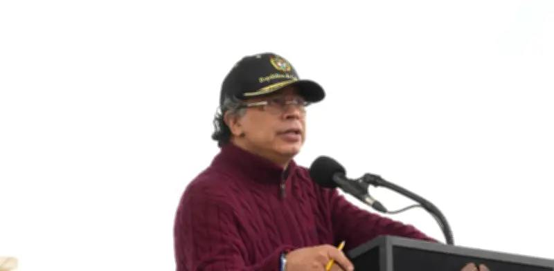 Petro arremete contra exministro Ocampo por crisis de tasas y autonomía del Banco de la República