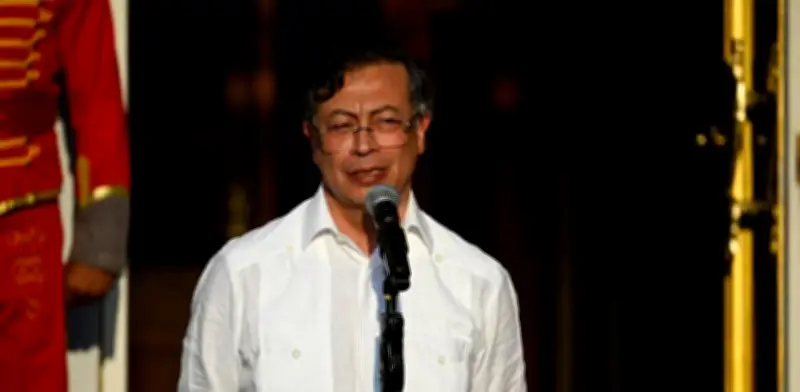 Petro cuestiona a funcionarios que hablan de líos: 'Aquí se va el que tenga hechos sospechosos de corrupción'