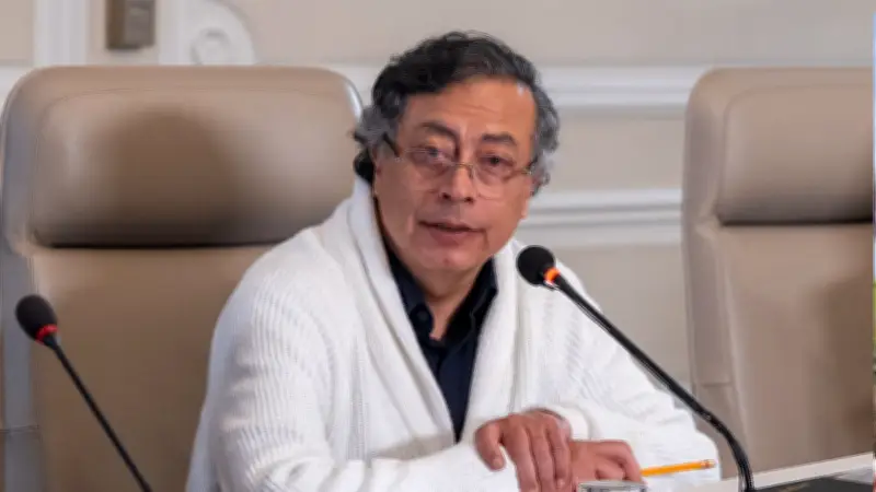 Petro cuestiona a gremios energéticos por impugnar decreto de emergencia invernal