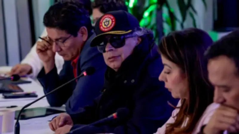 Petro genera polémica con comentarios sexuales y místicos en Consejo de Ministros