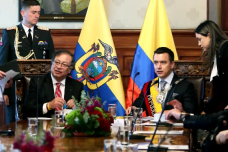 Petro ordena regreso inmediato de embajadora en Ecuador y convoca consejo de ministros en frontera