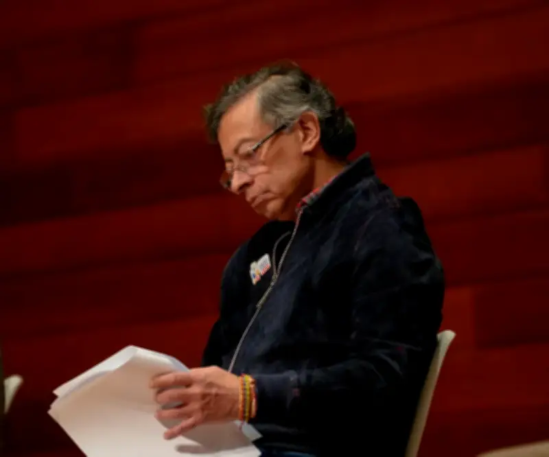 Petro pide revisar que el presupuesto 2026 avance en su agenda social